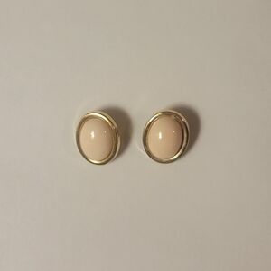 Elegant Gold and Cream Earrings